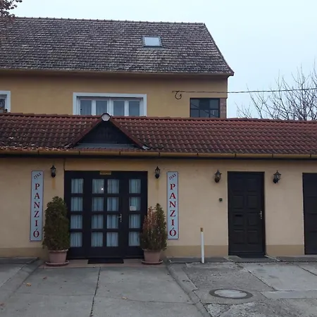 Zeke Panzio Privat bolig